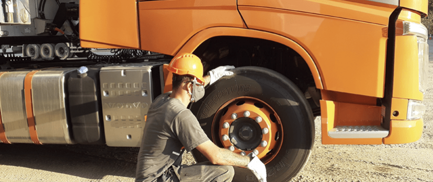 Controle de pneus: Qual sua importância para a frota?